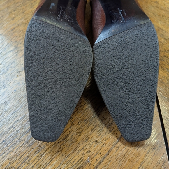Salvatore Ferragamo‎ Brown Brogue Leather Platform Pumps Size 10B Style DQ96651